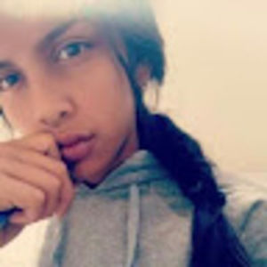 Meet your Posher, Yadira